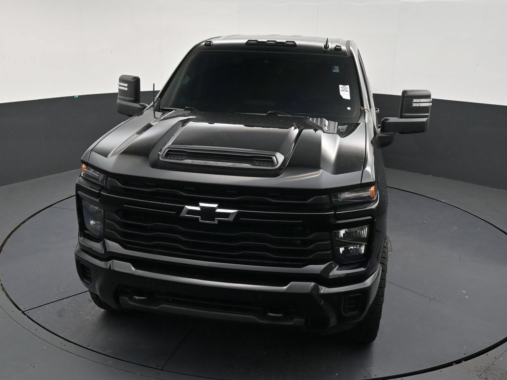 Used 2025 Chevrolet Silverado 2500 Custom w/ Custom Value Package AWD/4WD image 18
