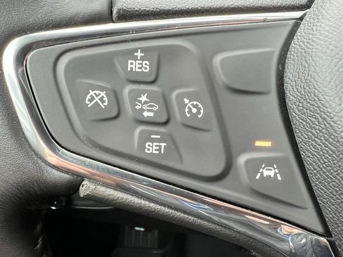 Used 2020 Chevrolet Equinox Premier w/ Premier Redline Edition image 25