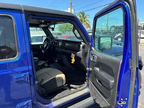 Used 2018 Jeep Wrangler Unlimited Sport AWD/4WD image 8