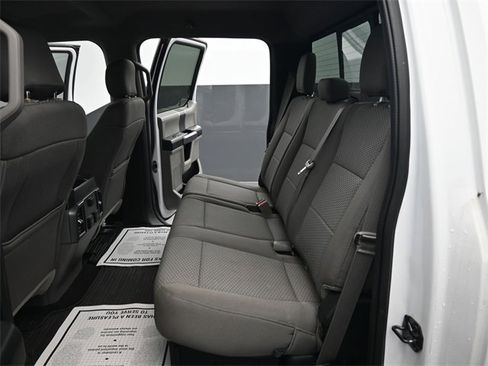 Used 2019 Ford F250 XLT w/ XLT Premium Package image 12