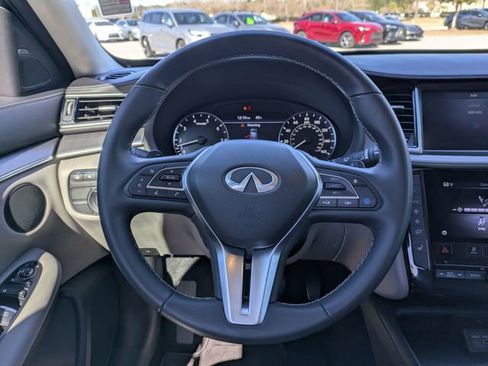 Used 2024 INFINITI QX50 Luxe image 17