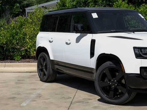 New 2026 Land Rover Defender 110 X-Dynamic SE AWD/4WD image 8