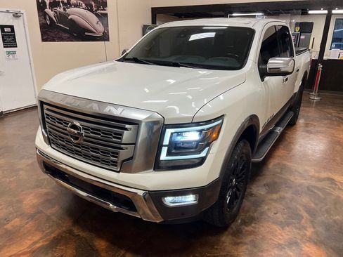 Used 2020 Nissan Titan Platinum Reserve image 50