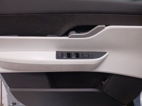 Used 2023 Fisker Ocean One image 27