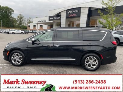 Used 2023 Chrysler Pacifica Limited