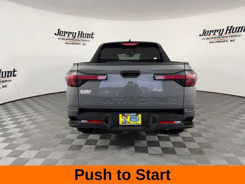 Used 2024 Hyundai Santa Cruz SEL image 8