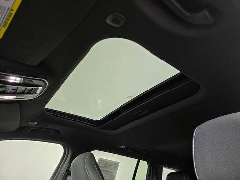 New 2025 Jeep Grand Cherokee Laredo X w/ Trailer Tow Package image 19