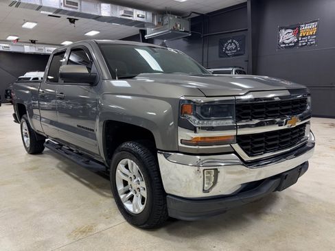 Used 2017 Chevrolet Silverado 1500 LT w/ All Star Edition RWD image 25