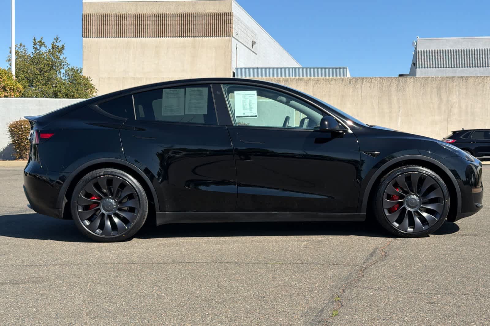 Used 2022 Tesla Model Y Performance AWD/4WD image 6