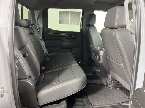 Certified 2024 Chevrolet Silverado 1500 LT Trail Boss w/ Convenience Package II image 13