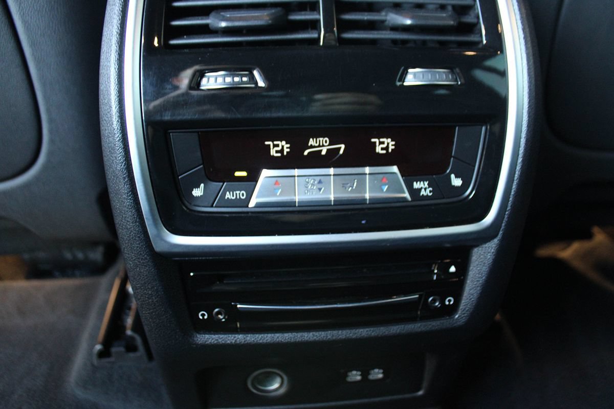 Used 2019 BMW X7 xDrive50i w/ Dynamic Handling Package AWD/4WD image 34