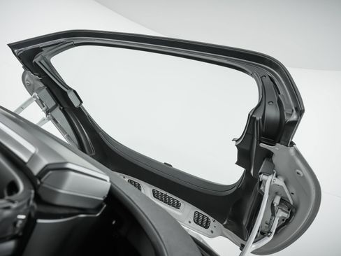 Used 2018 Porsche 911 Targa 4 GTS image 96