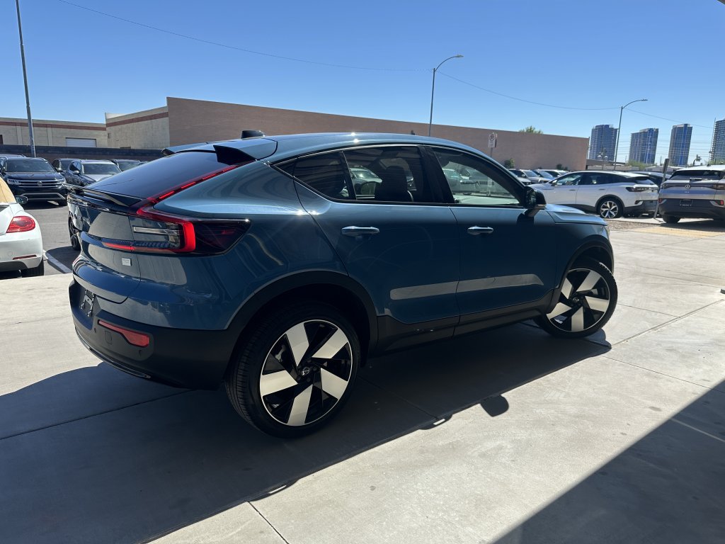 Used 2023 Volvo C40 P8 Recharge Ultimate AWD/4WD image 3