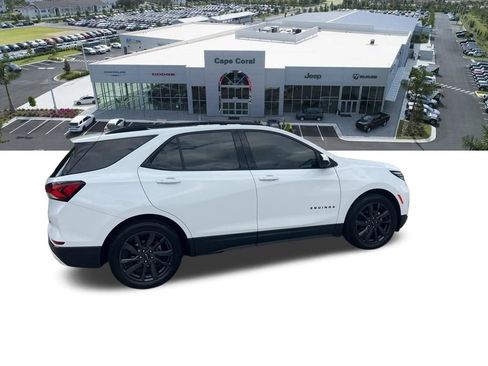 Used 2022 Chevrolet Equinox RS FWD image 21