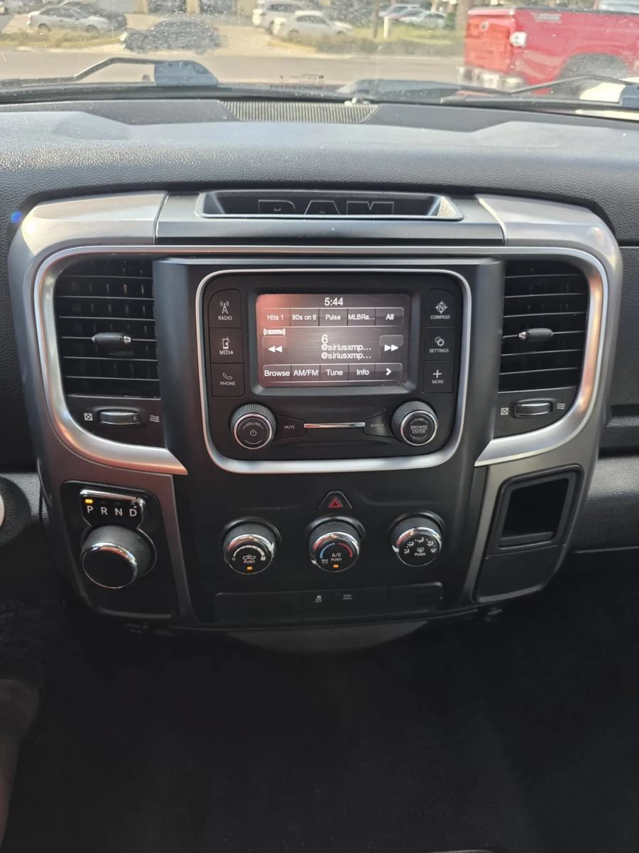 Used 2021 RAM 1500 Classic SLT RWD image 8