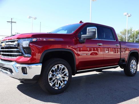 New 2026 Chevrolet Silverado 2500 LTZ w/ LTZ Premium Package image 9