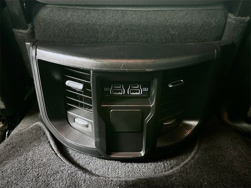 Used 2024 RAM 2500 Big Horn w/ Safety Group image 22