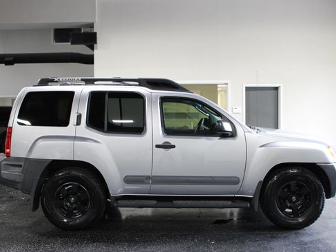 Used 2006 Nissan Xterra Off-Road RWD image 2