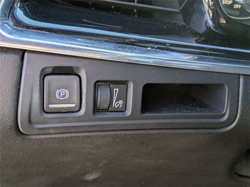 Used 2020 Cadillac XT6 Sport image 14