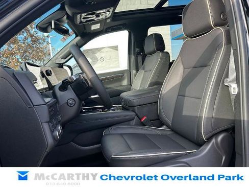 New 2026 Chevrolet Suburban Premier w/ Sun And Tow Package image 19