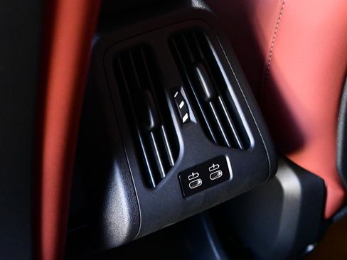 New 2026 BMW X2 xDrive28i w/ Technology Package image 27