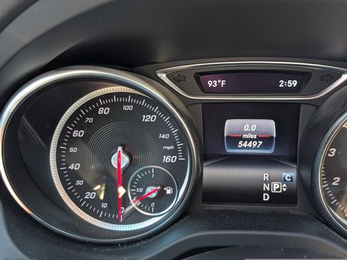 Used 2018 Mercedes-Benz GLA 250 4MATIC image 10