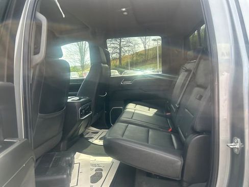 Used 2024 Chevrolet Silverado 3500 LTZ w/ LTZ Convenience Package image 21