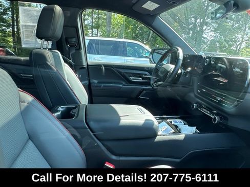 Used 2024 Chevrolet Silverado EV RST AWD/4WD image 3