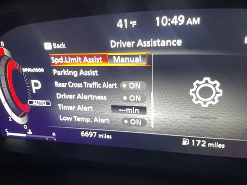 Used 2024 Nissan Rogue SL w/ SL Premium Package image 17