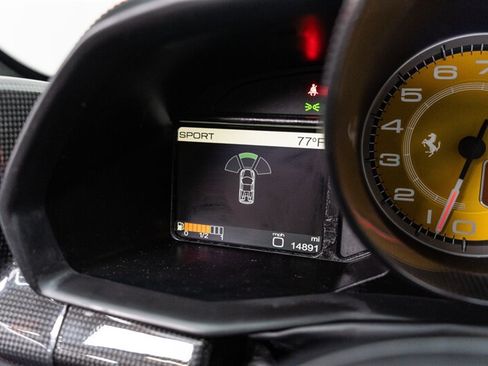 Used 2012 Ferrari 458 Spider RWD image 92