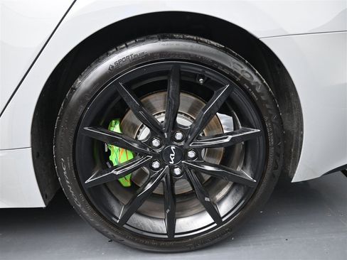 Used 2023 Kia Stinger GT2 image 19