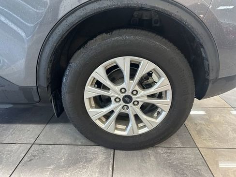 Used 2023 Ford Escape Active w/ Tech Pack #2 AWD/4WD image 5