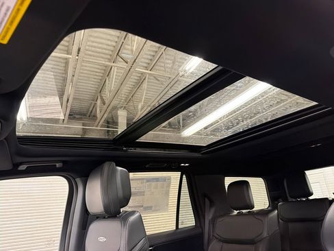New 2026 Ford Expedition Platinum AWD/4WD image 8