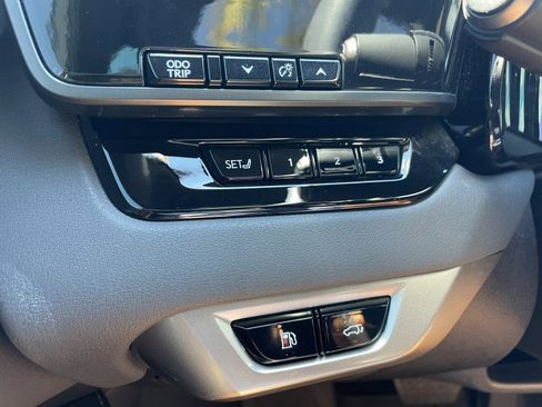 Used 2023 Lexus RX 350 w/ Accessory Package (2T) AWD/4WD image 23