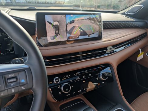 New 2026 INFINITI QX60 Autograph image 15