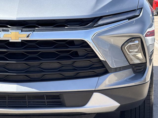 Used 2025 Chevrolet Blazer LT AWD/4WD image 8