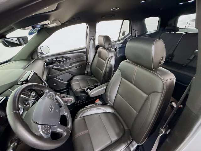 Used 2022 Chevrolet Traverse RS FWD image 5