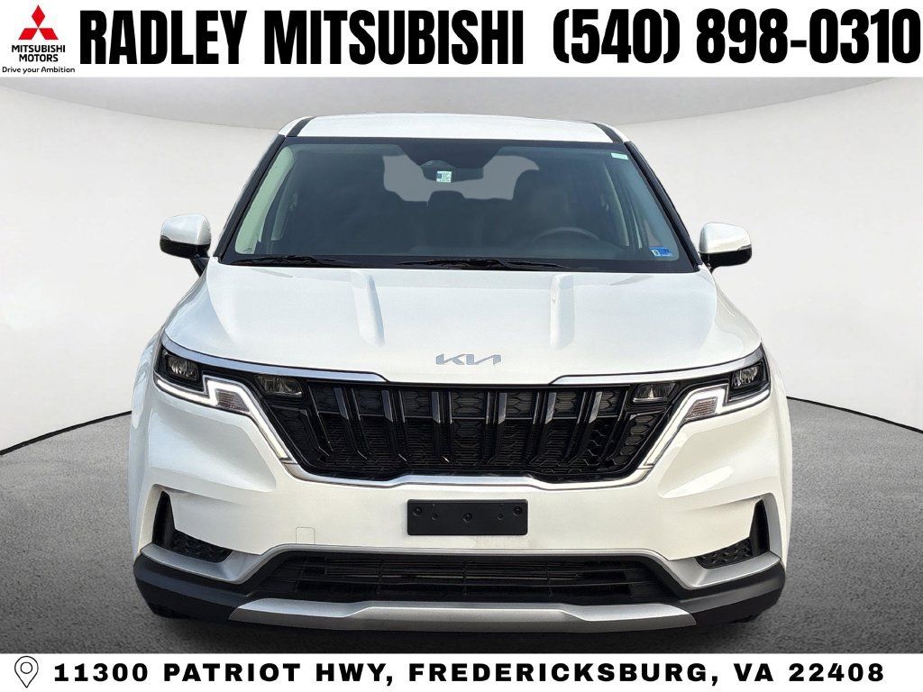 Used 2023 Kia Carnival LX FWD image 22