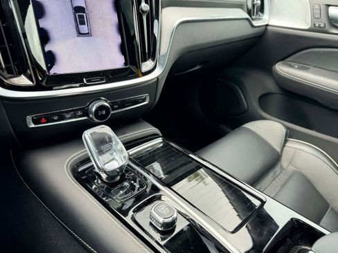 Certified 2024 Volvo V60 T8 Polestar image 19