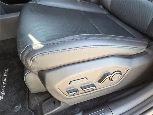 Used 2025 Hyundai Santa Fe Calligraphy image 5