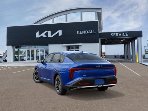 New 2026 Kia K4 EX image 4