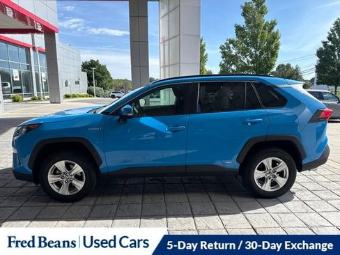 Used 2021 Toyota RAV4 LE AWD/4WD image 15