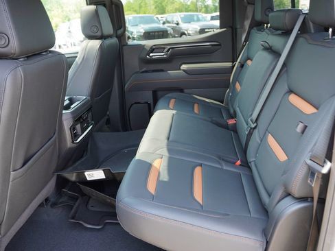 Certified 2026 GMC Sierra 1500 AT4 w/ Technology Package AWD/4WD image 18