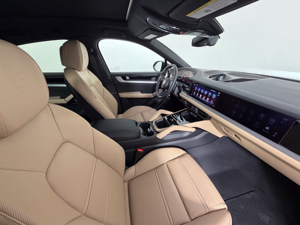 Used 2026 Porsche Cayenne S AWD/4WD image 46