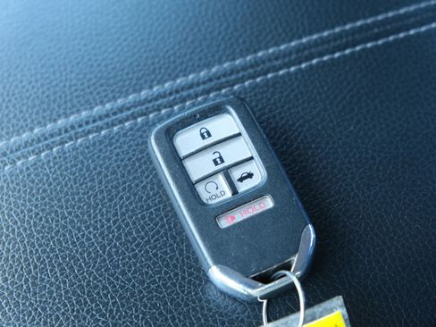 Used 2017 Honda Accord EX image 46