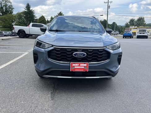 Used 2026 Ford Escape ST-Line w/ Tech Pack #1 AWD/4WD image 5