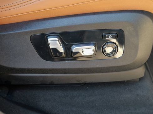 Used 2024 BMW X7 xDrive40i w/ Premium Package AWD/4WD image 45
