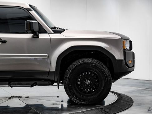 Used 2024 Toyota Land Cruiser image 18