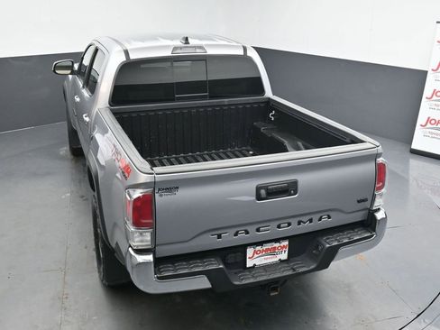 Used 2021 Toyota Tacoma TRD Off-Road image 29