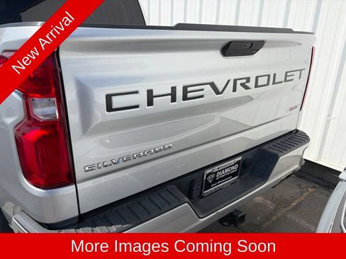 Used 2021 Chevrolet Silverado 1500 RST w/ Z71 Off-Road Package AWD/4WD image 9